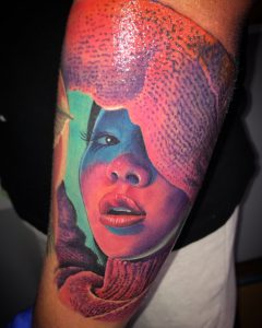 Tatuaje de mujer